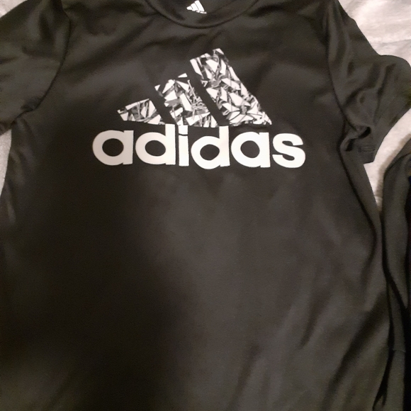 Boys Adidas outfit - Picture 4 of 6